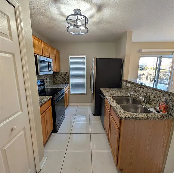 4630 Ashburn Square Dr — Photo 11