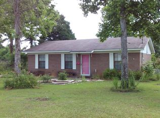 202 Terrace Dr, Headland, AL 36345