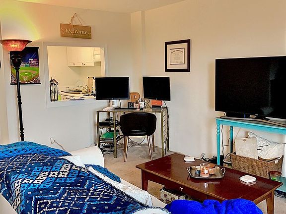 3rd image of 4501 Arlington Blvd APT 830
