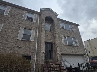 51 Holland St #1, Newark, NJ 07103