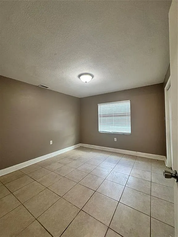 2 bed, 1.0 bath, 1025 sqft, $1,500 — Photo 4