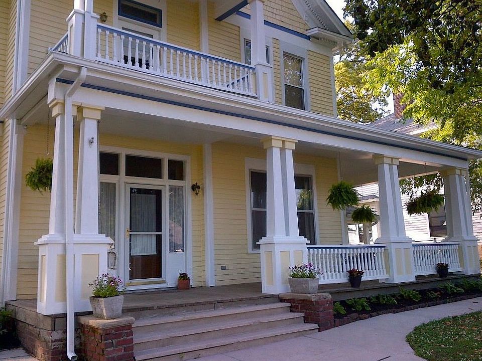 1st image of 305 E Scott Ave