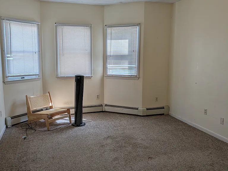 4 Beech St #1 — Photo 11