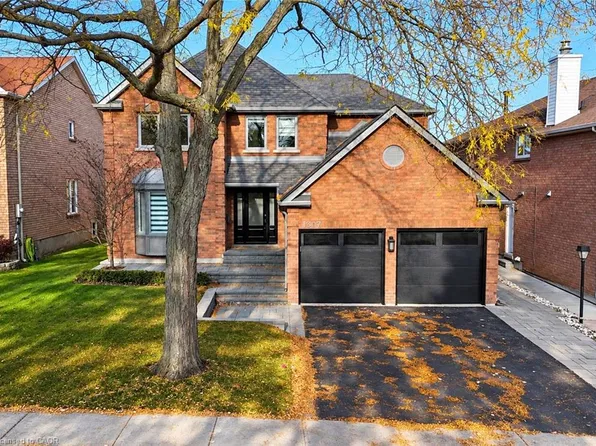 1307 Saddler Cir, Oakville, ON L6M 2X7
