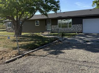 2002 Allen Rd, Sunnyside, WA 98944