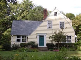 157 Old Hwy, Wilton, CT 06897