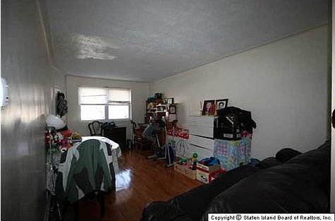 3rd image of 21 Winthrop Pl