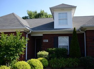 6627 Woods Mill Dr #20, Louisville, KY 40272