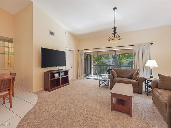 7116 Lakeridge Ct APT 205, Fort Myers, FL 33907