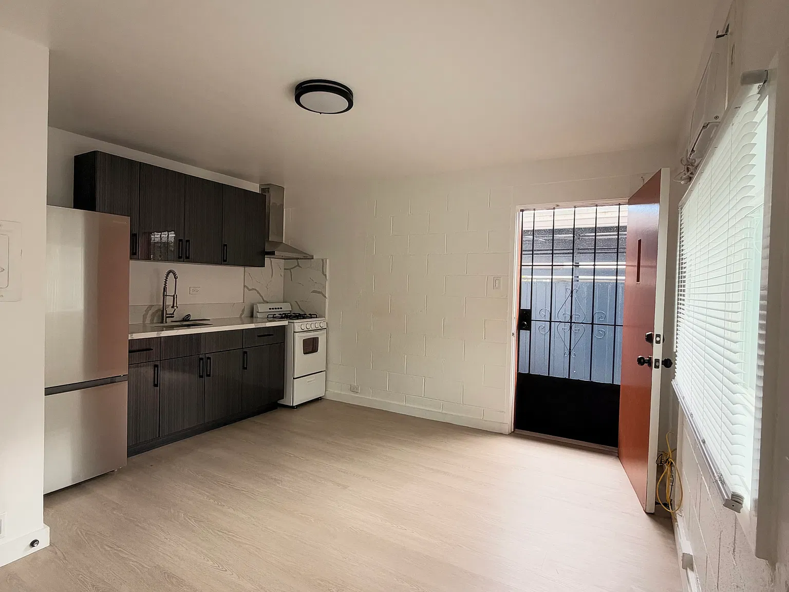 1 bed, 420 sqft, $1,500 — Photo 2