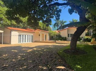 6015 Pine Tree Dr, Miami Beach, FL 33140