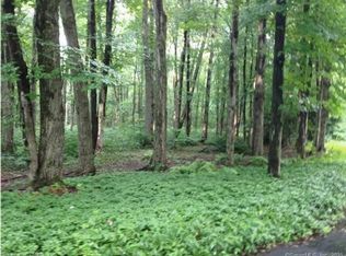 14 Old Barnabas Rd, Woodbridge, CT 06525