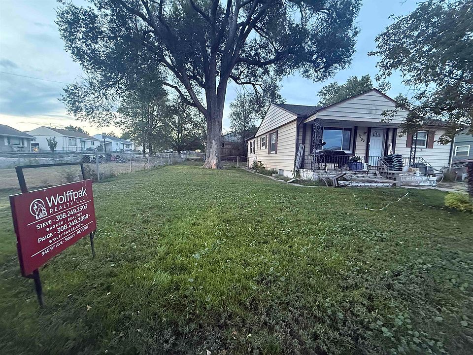 1st image of 1702 Sky Rd