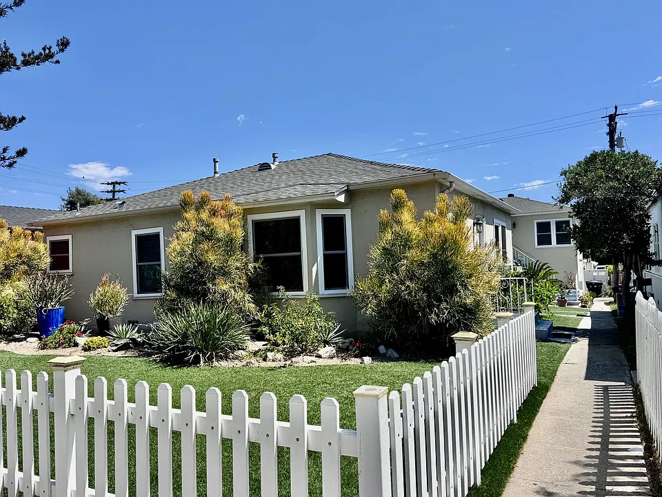 2458 Ocean Park Blvd