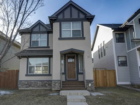 195 E Masters Ave SE, Calgary, AB T3M 2B7