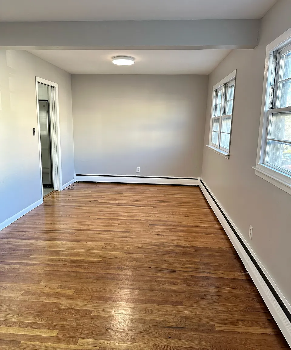 3 bed, 1200 sqft, $2,395 — Photo 3