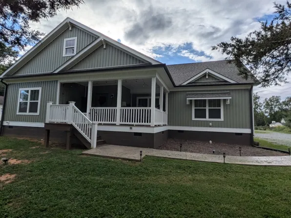 636 S 8th St, Mebane, NC 27302