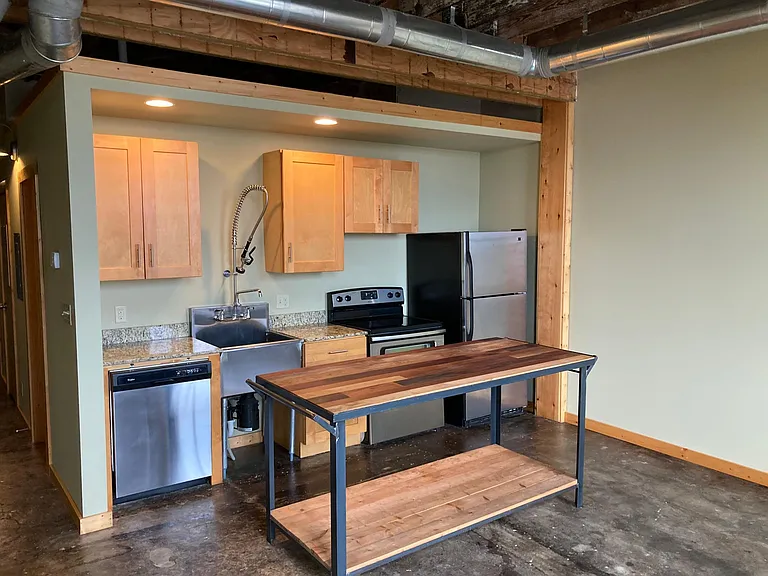 724 S Main Ave #33 — Photo 2