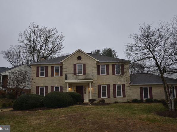 2301 Holly Spring Dr