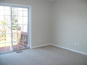 3rd image of 680 Parkhurst Dr