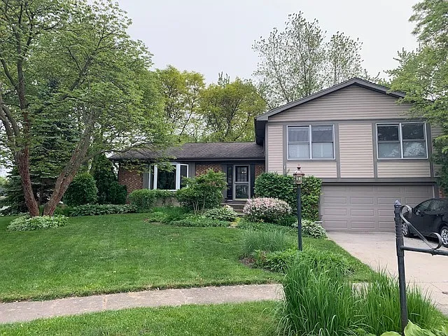 815 Apache Ct photo 1
