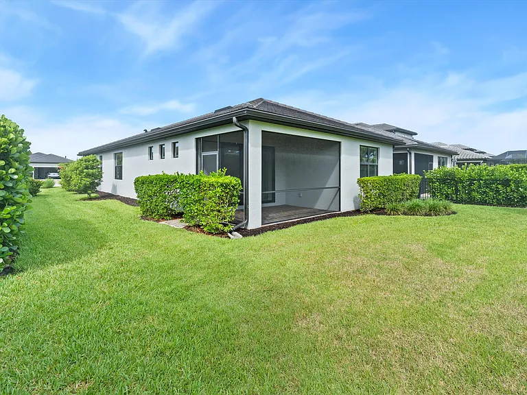 2244 Yellowfin Cir — Photo 31