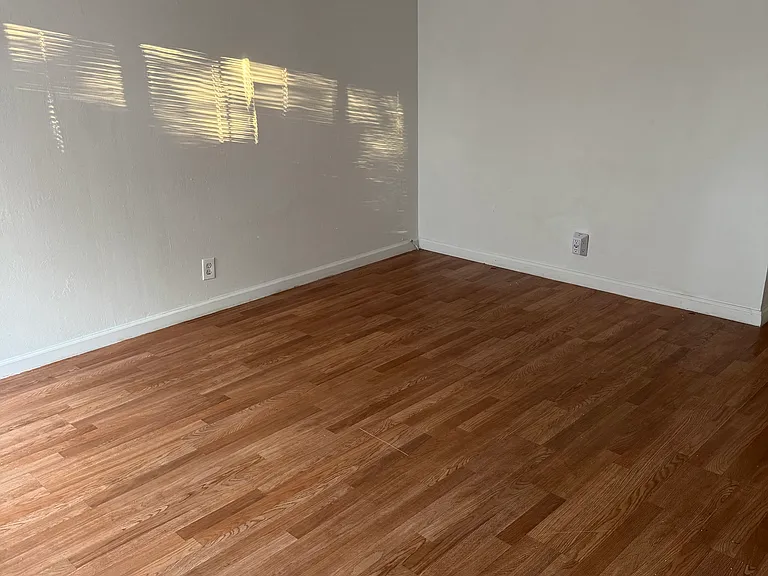 643 La Grande Dr — Photo 18