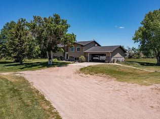 5731 N Washboard Rd, North Platte, NE 69101