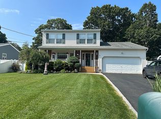 97 Arpage Dr E, Shirley, NY 11967