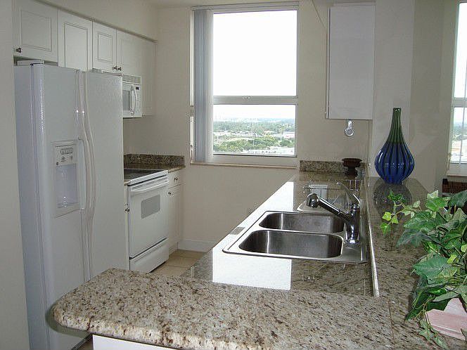 2nd image of 19501 W Country Club Dr APT 1713