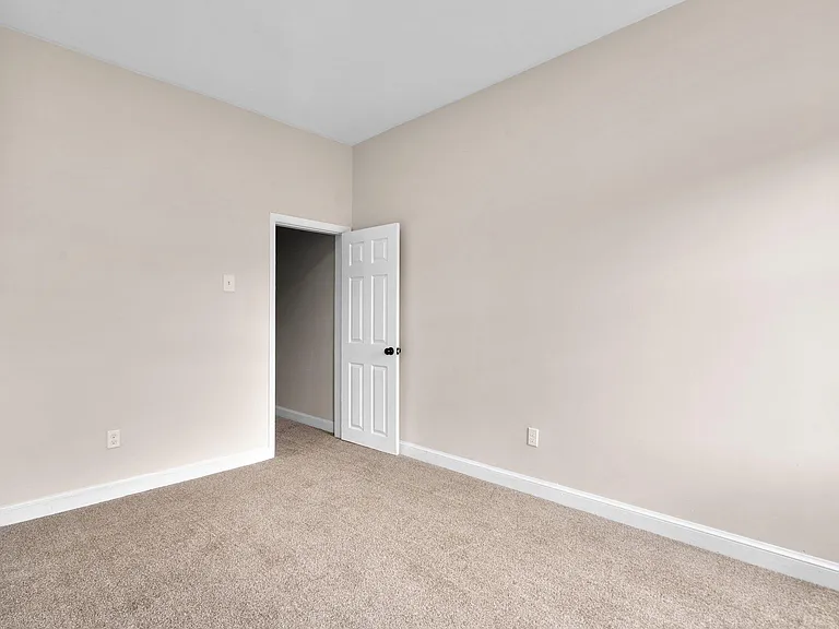 428 N Patterson Park Ave — Photo 11