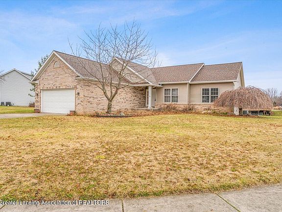 5th image of 607 E Camrose Ct