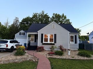 304 W Parkhurst St, Fairfield, IL 62837