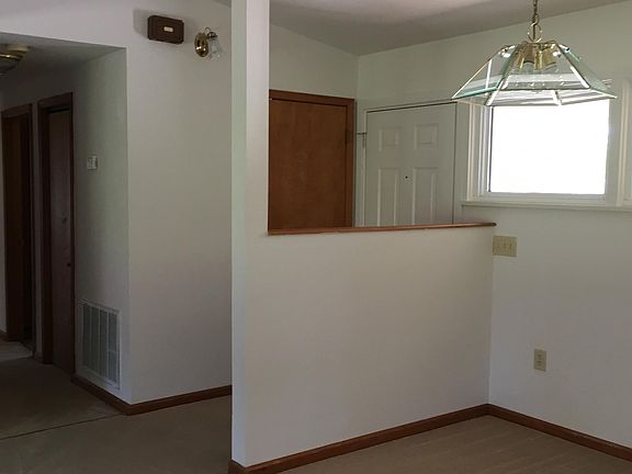 5th image of 5535 Appletree Cir