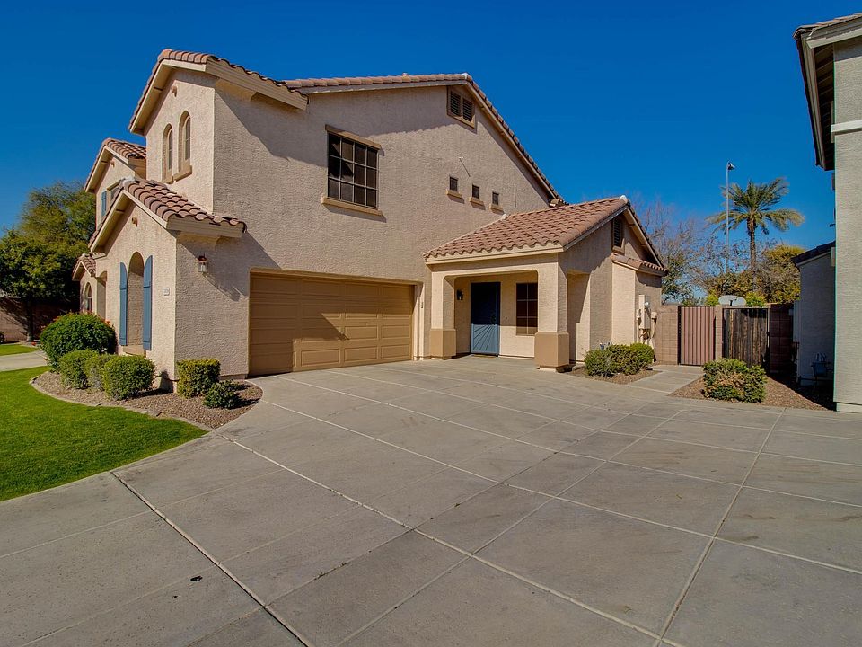 1st image of 1018 E Iris Dr