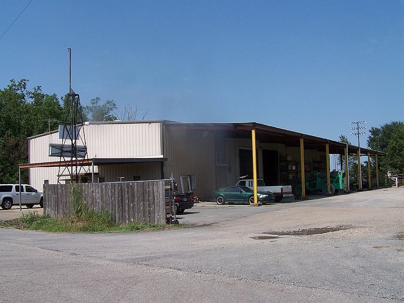 1st image of 2608 Southwest Dr