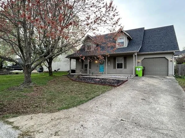 206 Moss Cir, Winchester, KY 40391