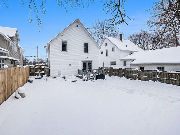 4th image of 208 W Sheridan St
