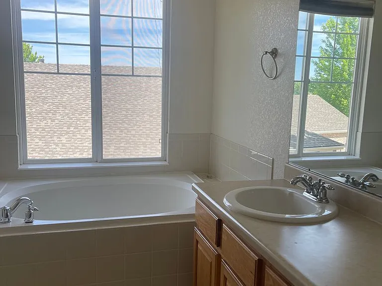 20461 E Duke Dr — Photo 12