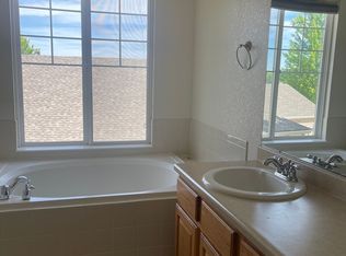 20461 E Duke Dr, Aurora, CO 80013