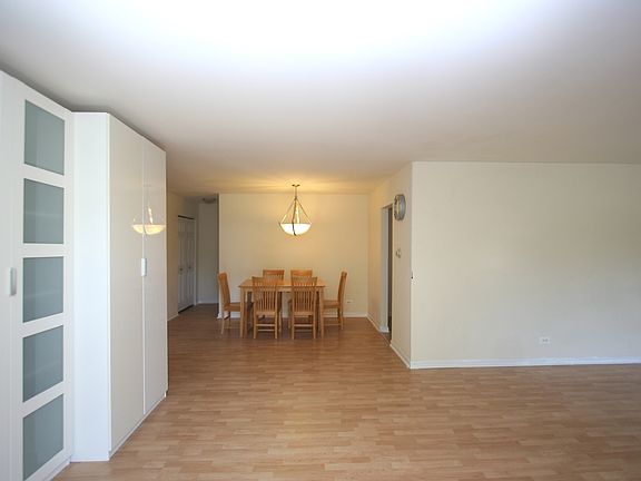 4th image of 550 Chase Dr APT 11