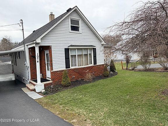 2nd image of 1074 Lower Demunds Rd