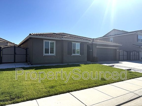 3rd image of 1978 Memorial Ln