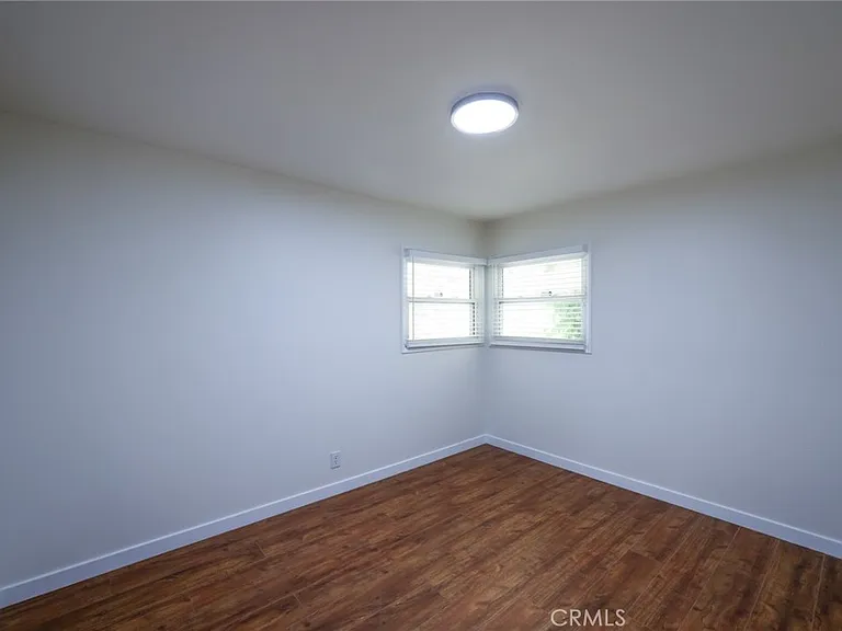 17122 Spinning Ave — Photo 23