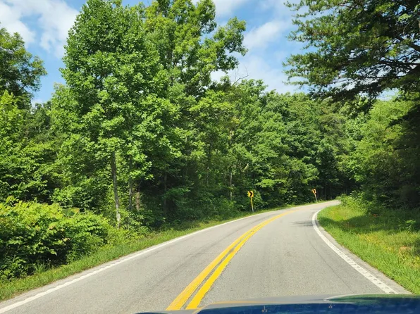2288 Mecca Pike, Tellico Plains, TN 37385