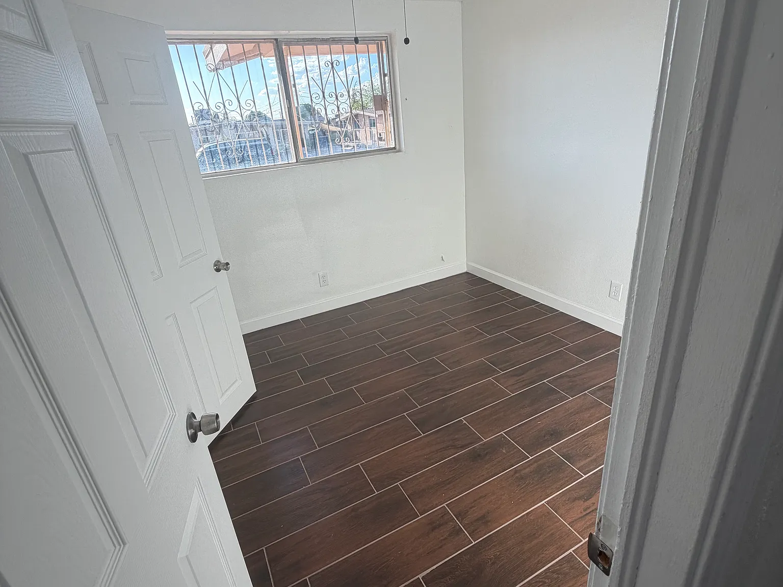 3 bed, 1350 sqft, $1,575 — Photo 2