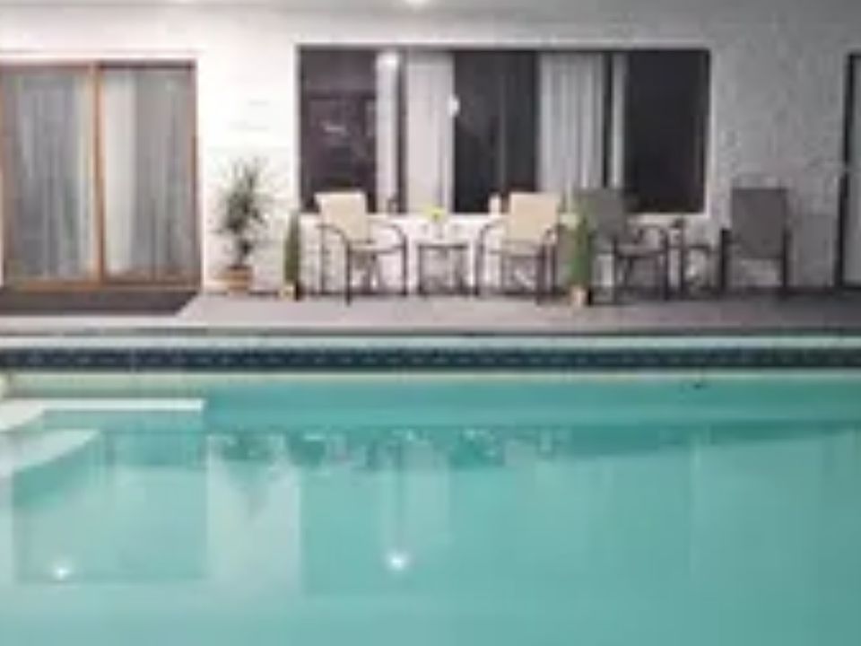 1st image of 6 Timberlake Dr