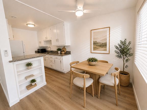 3rd image of 3333 Mentone Ave APT 2