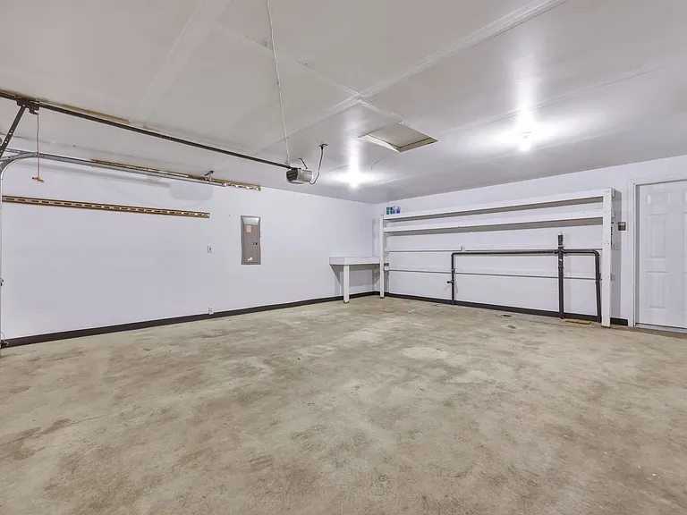 1012 David St SE — Photo 21