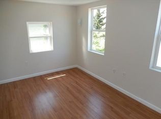 74 Bowers St, Lowell, MA 01854